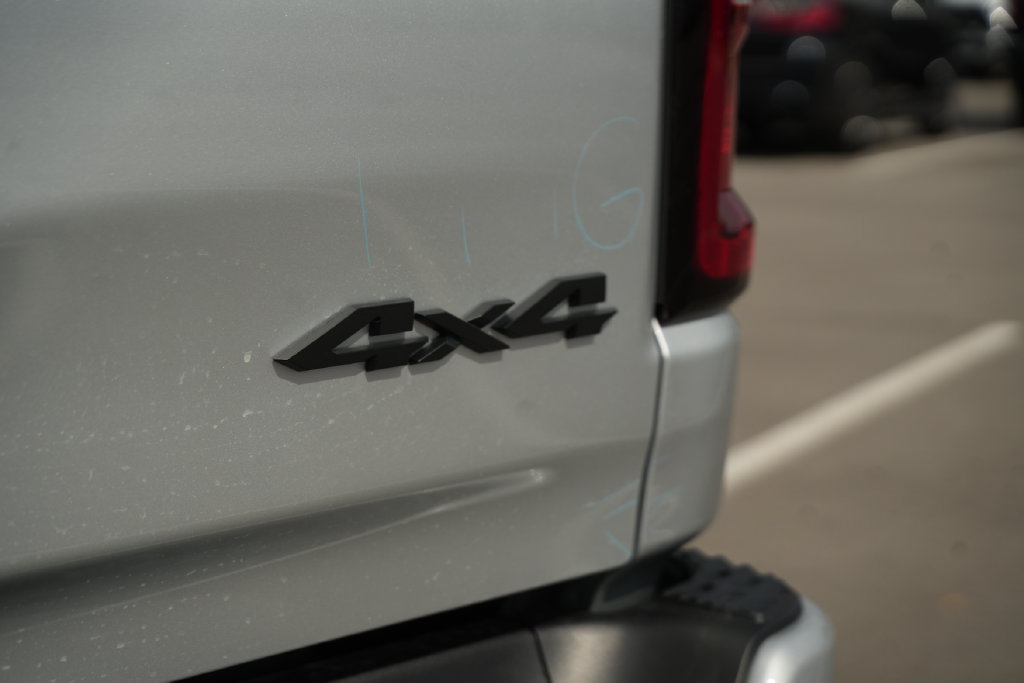 New 2026 RAM 1500 Express AWD/4WD image 44