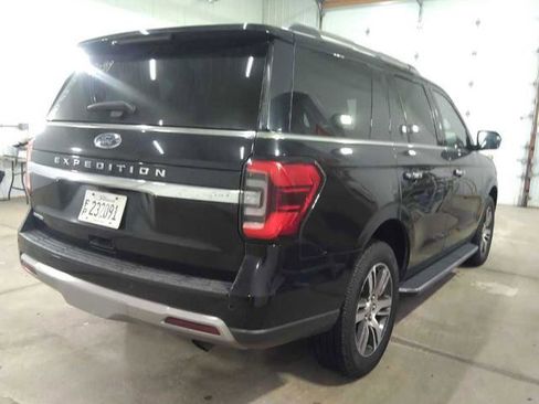Used 2023 Ford Expedition Limited image 2