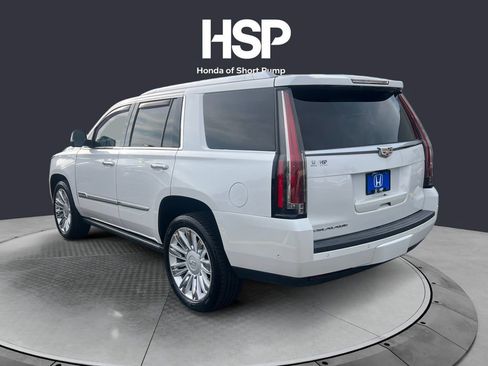 Used 2018 Cadillac Escalade Platinum AWD/4WD image 3