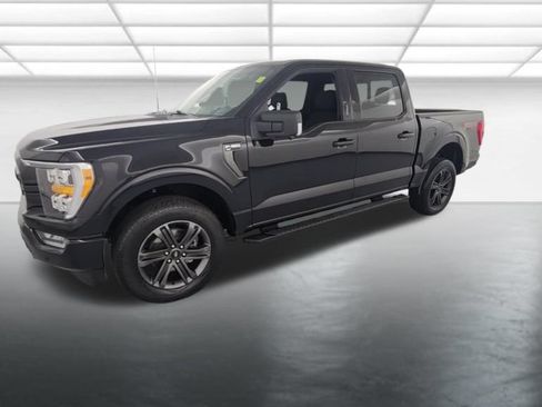 Used 2022 Ford F150 XLT w/ Equipment Group 302A High AWD/4WD image 4