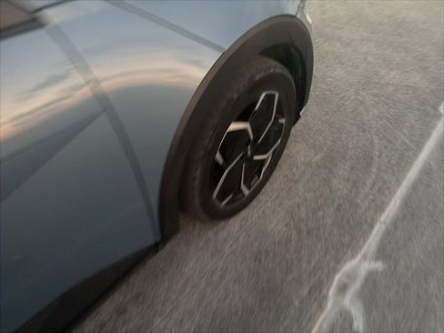 Used 2024 Hyundai Ioniq 5 SEL image 9