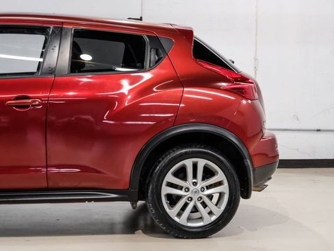 Used 2013 Nissan Juke SV FWD image 14