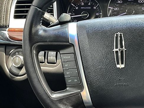 Used 2010 Lincoln MKS FWD image 11