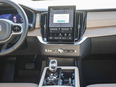 New 2026 Volvo XC90 B6 Plus w/ Protection Package Premier image 24