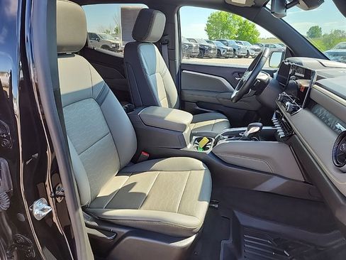 Certified 2024 Chevrolet Colorado ZR2 w/ ZR2 Convenience Package III AWD/4WD image 54