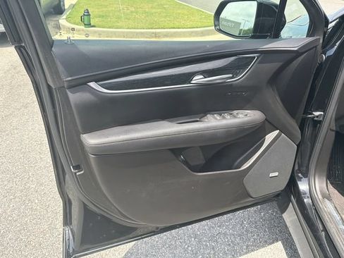 Used 2021 Cadillac XT5 Premium Luxury FWD image 10