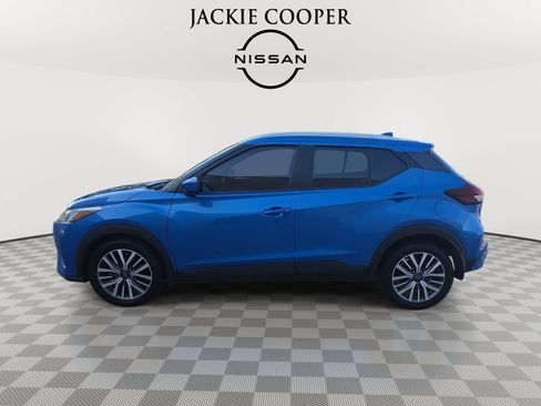 Used 2023 Nissan Kicks SV FWD image 8