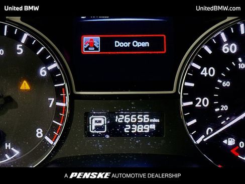 Used 2014 Nissan Altima 2.5 SL w/ Moonroof Package FWD image 7