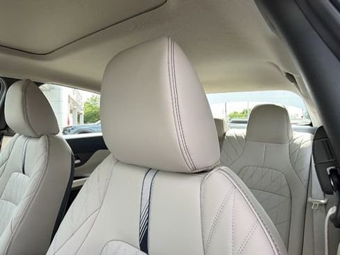 New 2026 Nissan Sentra SL FWD image 23