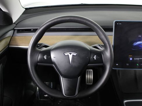 Used 2023 Tesla Model 3 Performance image 4