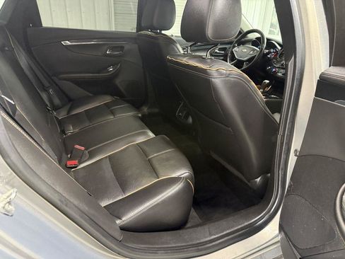 Used 2019 Chevrolet Impala Premier FWD image 27