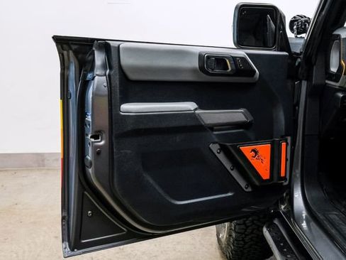 Used 2021 Ford Bronco Badlands image 84