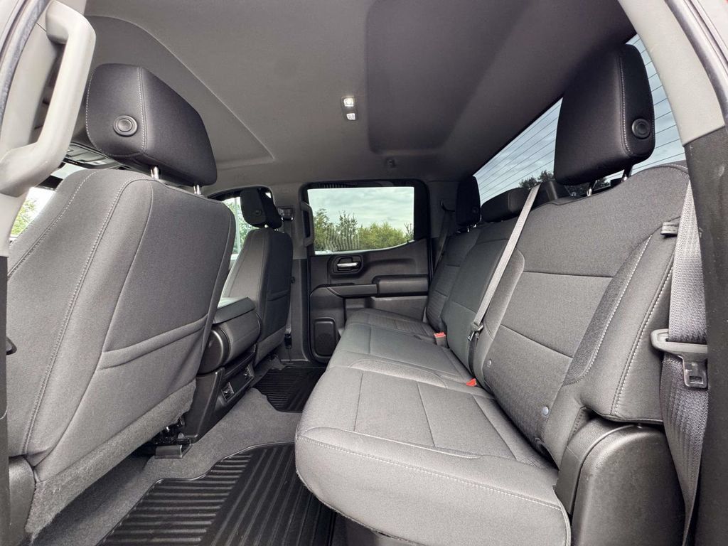 Used 2022 Chevrolet Silverado 1500 Custom w/ LPO, Dark Essentials Package AWD/4WD image 14
