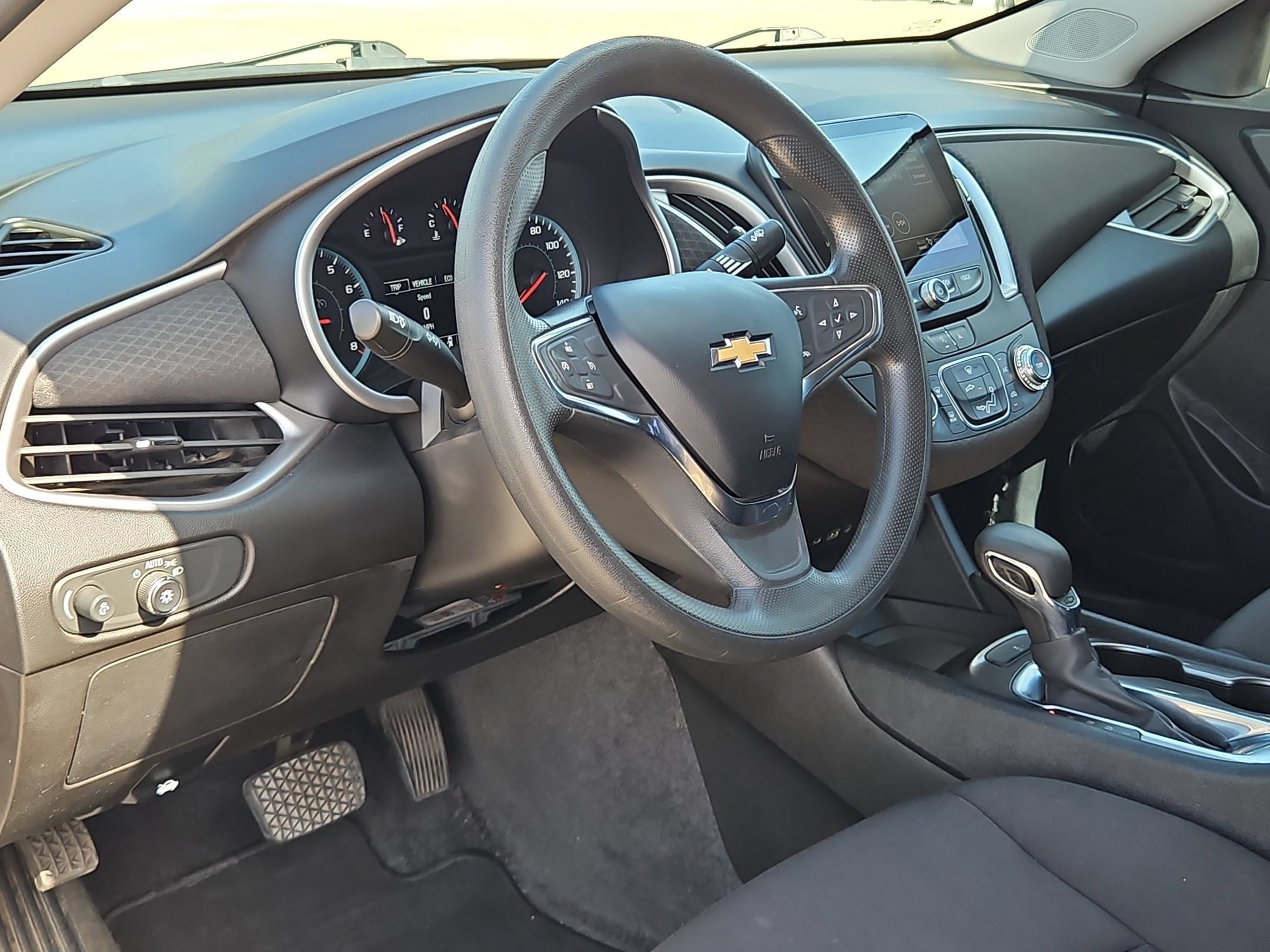 Used 2021 Chevrolet Malibu LS w/ LPO, Convenience Package 1 FWD image 10