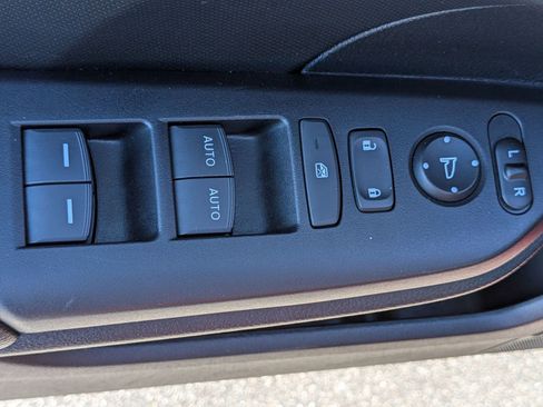 Used 2021 Honda Civic Sport image 14