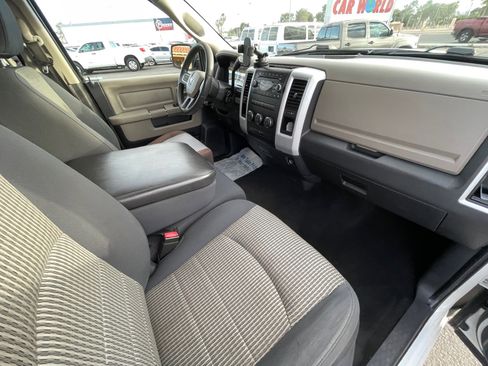 Used 2009 Dodge Ram 1500 Truck SLT image 23