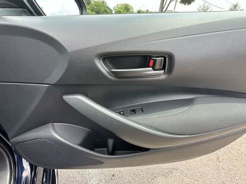 Used 2025 Toyota Corolla LE w/ LE Premium Package FWD image 20
