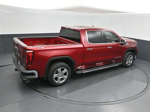 Used 2022 GMC Sierra 1500 SLT image 30