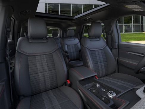 Used 2026 Ford Explorer ST-Line image 10