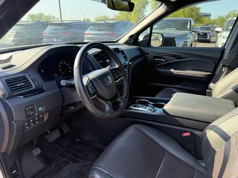 Used 2024 Honda Ridgeline Black Edition image 15