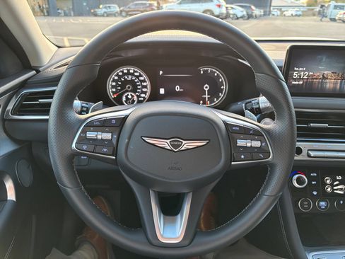 Used 2026 Genesis G70 2.5T Prestige image 9