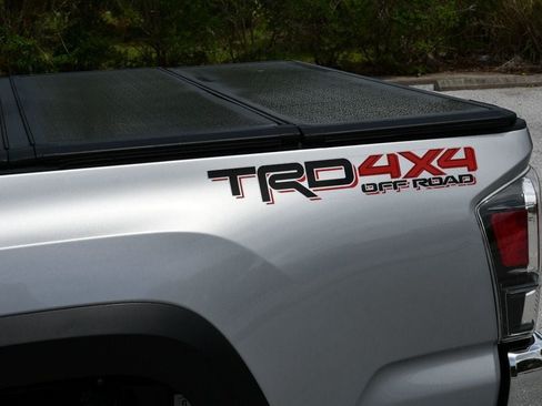 Used 2020 Toyota Tacoma TRD Off-Road AWD/4WD image 61