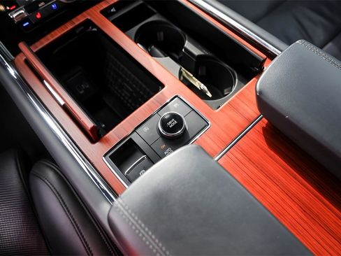 Used 2024 Lincoln Navigator Reserve image 20