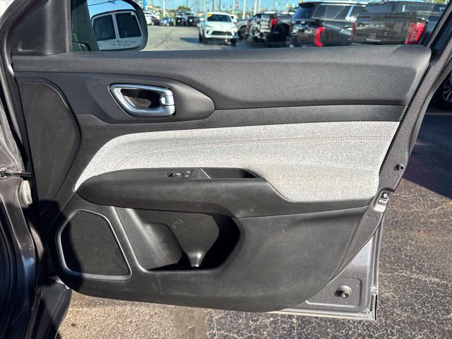 Used 2023 Jeep Compass Latitude AWD/4WD image 25
