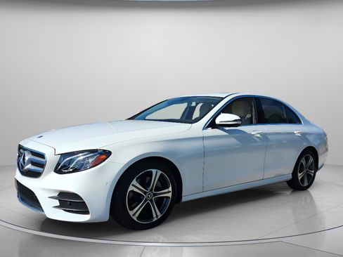 Used 2018 Mercedes-Benz E 300 E 300 image 2