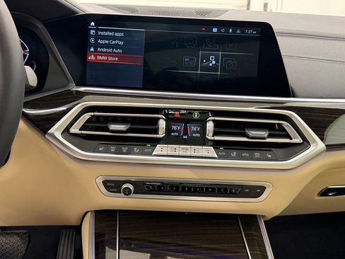 Used 2021 BMW X5 xDrive40i w/ Premium Package image 31