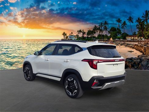 Used 2024 Kia Seltos SX w/ SX Sunroof Package image 7