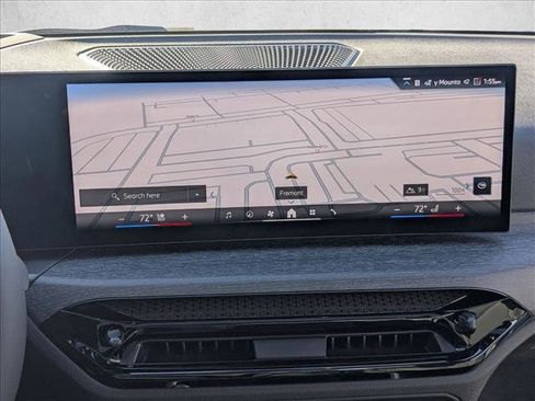 Used 2026 BMW 330i Sedan w/ Premium Package image 14