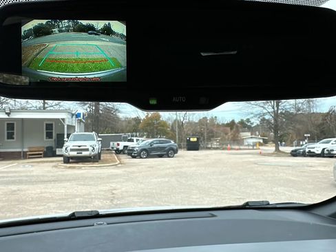 Used 2018 Toyota C-HR XLE image 33