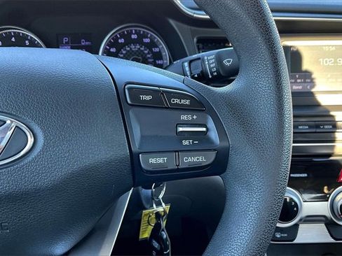 Used 2019 Hyundai Elantra SE image 21