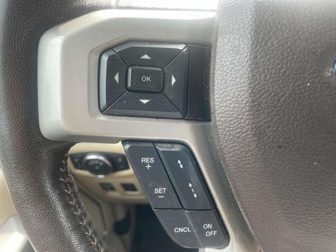 Used 2018 Ford F150 Lariat w/ Equipment Group 502A Luxury AWD/4WD image 19