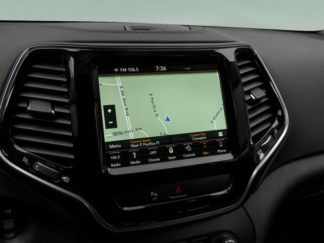 Used 2019 Jeep Cherokee Latitude Plus FWD image 36
