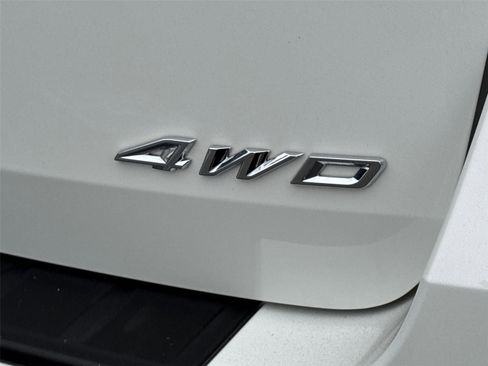 Certified 2025 Ford Explorer Platinum w/ Ultimate Package image 15