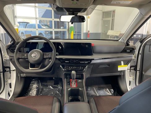 New 2026 Nissan Kicks SR w/ SR Premium Package image 9