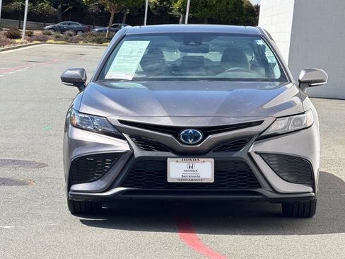 Used 2024 Toyota Camry SE w/ Audio Upgrade Package FWD image 6