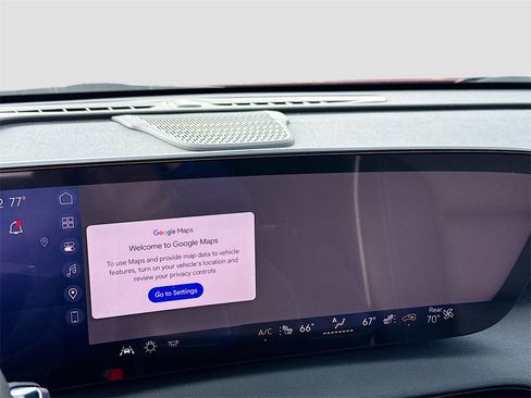 Used 2025 Buick Enclave Sport Touring image 16