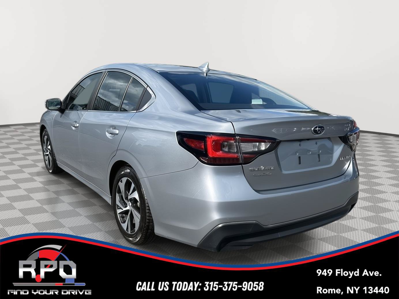 Used 2020 Subaru Legacy Premium AWD/4WD image 3