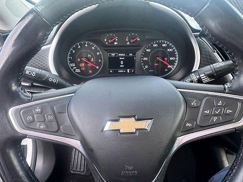 Used 2021 Chevrolet Malibu RS FWD image 4