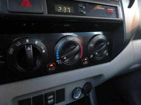 Used 2013 Toyota Tacoma 2WD Double Cab w/ Convenience Pkg image 20