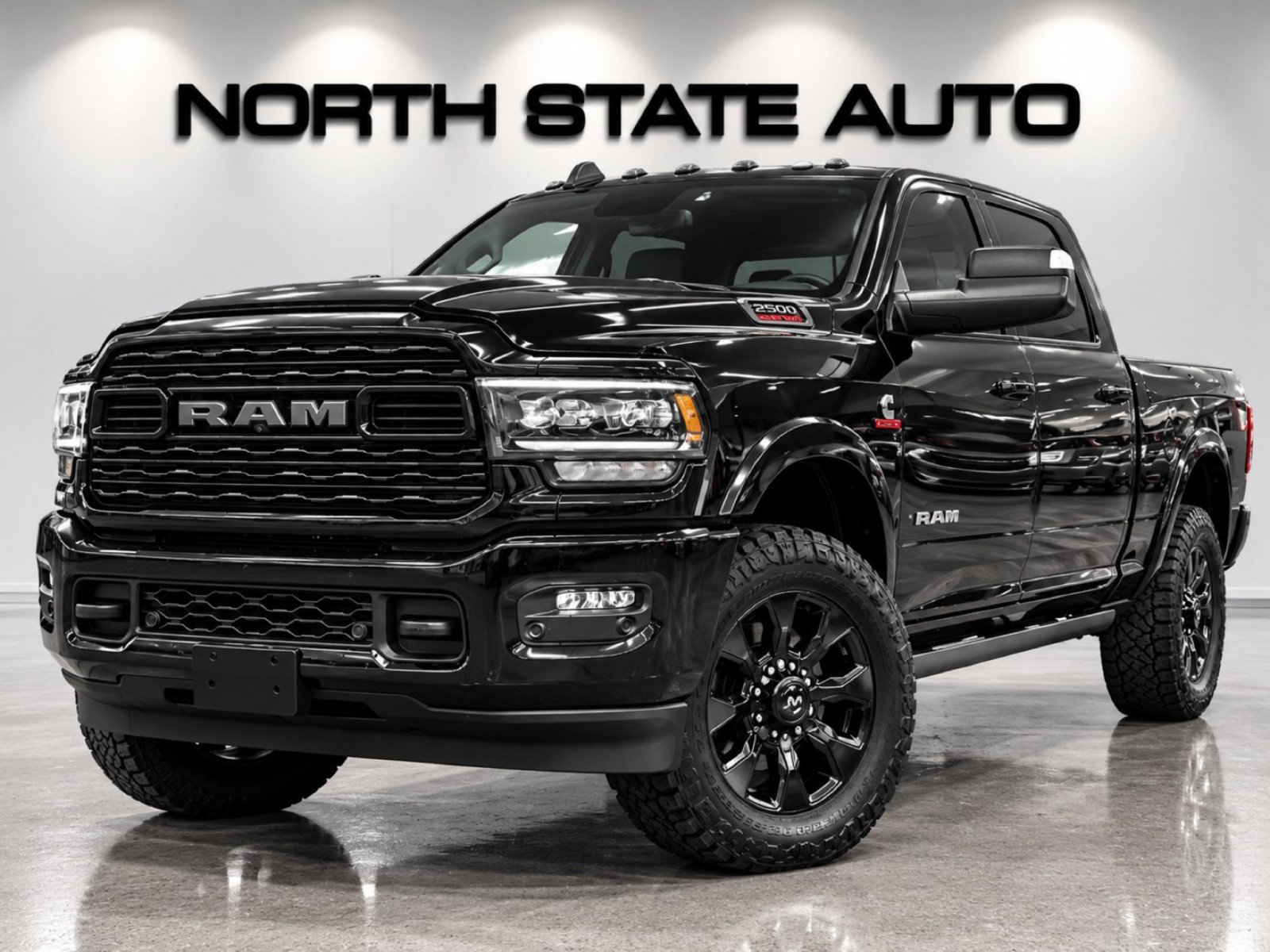 Used 2022 RAM 2500 Limited AWD/4WD image 1