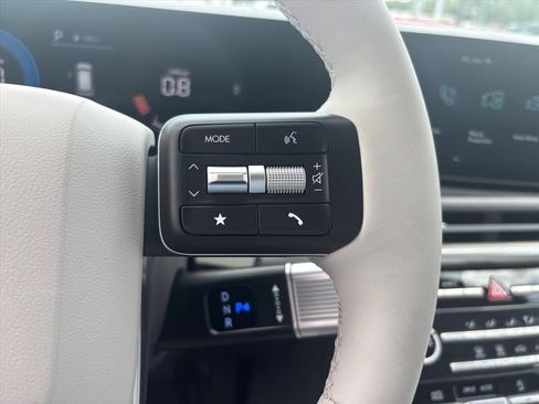 New 2026 Hyundai Santa Fe SE FWD image 17