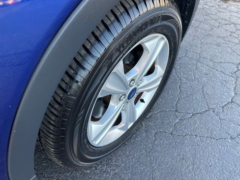 Used 2016 Ford Escape SE w/ Equipment Group 201A image 7