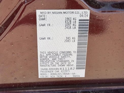 Used 2024 Nissan Altima 2.5 SV FWD image 34