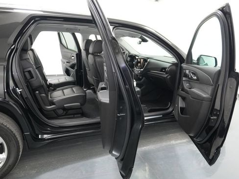 Used 2021 Chevrolet Traverse High Country AWD/4WD image 34