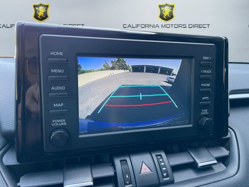 Used 2019 Toyota RAV4 XLE Premium w/ Carpet Mat Package FWD image 15