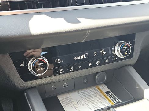 New 2026 Nissan Rogue SL AWD/4WD image 24